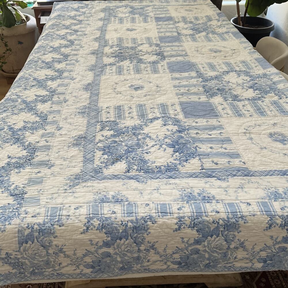 Hand Quilted Vintage Blue Floral Cotton Quilt Bedspread 96"x90"